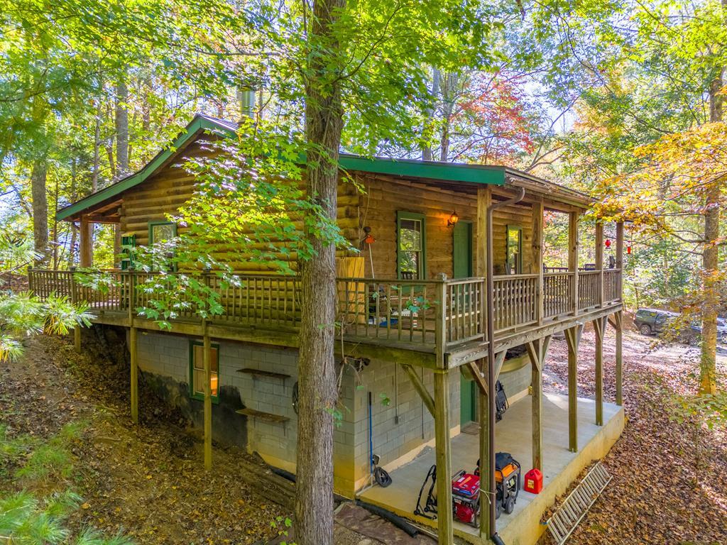 682 Lilly Lane