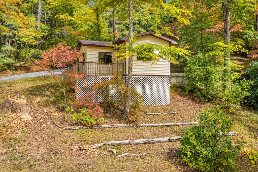 414 Bear Lake Circle