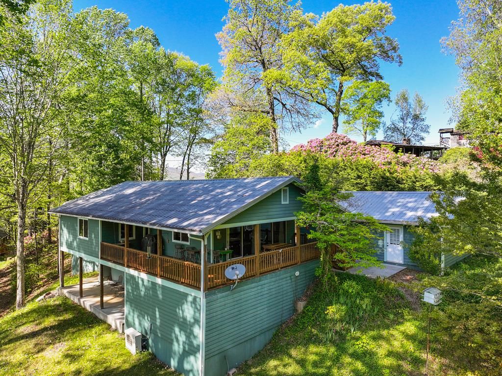 Photo of 479 Old Dummy Line Rd, Balsam, NC 28707 (MLS # 26047185)