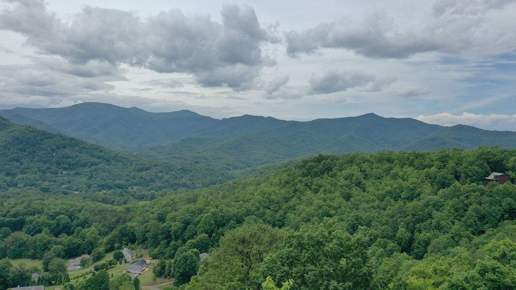 Photo of 77 Kako Ridge, Sylva, NC 28779 (MLS # 26047575)