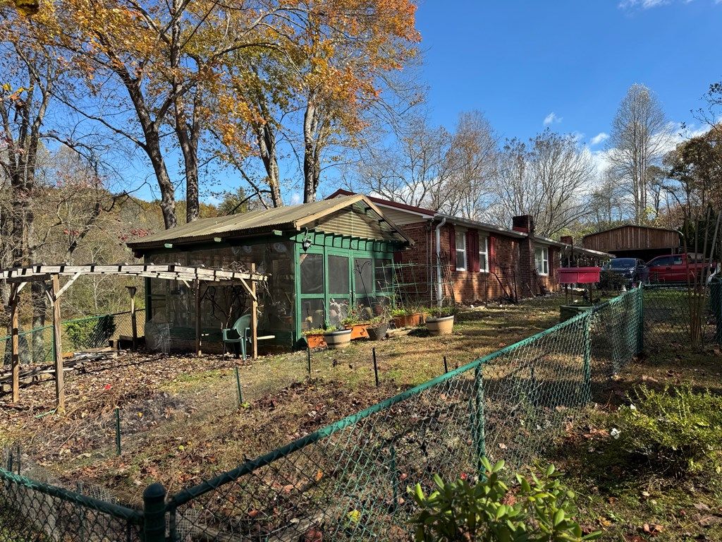 Photo of 2281 Balltown Rd, Bryson City, NC 28713 (MLS # 26042879)