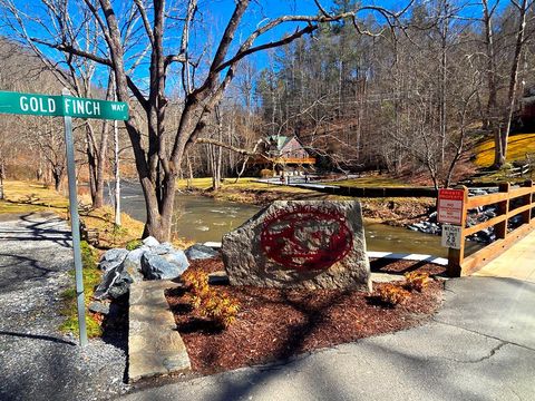 Photo of 115 Fragrant Pine Dr, Waynesville, NC 28785 (MLS # 26046534)