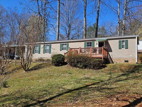 Photo of 3 Mountain Glory Way, Franklin, NC 28734 (MLS # 26046676)