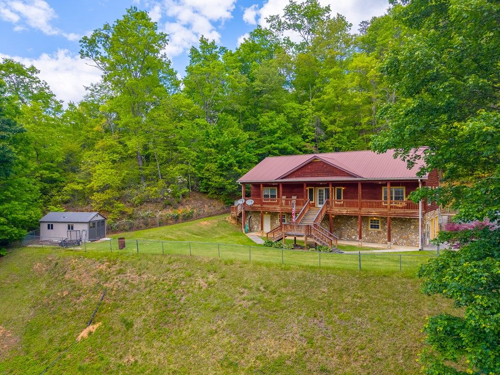 Photo of 155 Mountain Laurel Road, Robbinsville, NC 28771 (MLS # 26047284)
