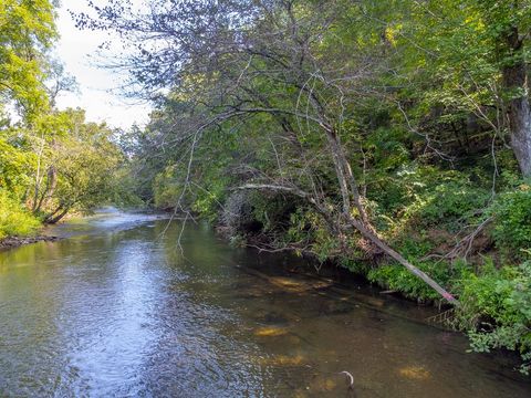 Photo of 9999 Horizon Hills Drive, Franklin, NC 28734 (MLS # 26042270)