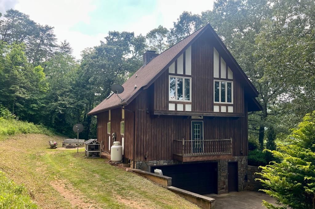 Photo of 130 Hope Terrace Road, Whittier, NC 28789 (MLS # 26042952)