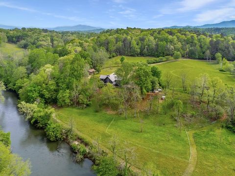 953 Rose Creek Rd Franklin NC 28734