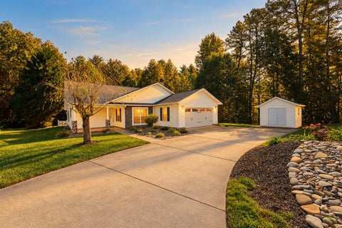 Photo of 32 Coventry Circle East CIR, Franklin, NC 28734 (MLS # 26048710)