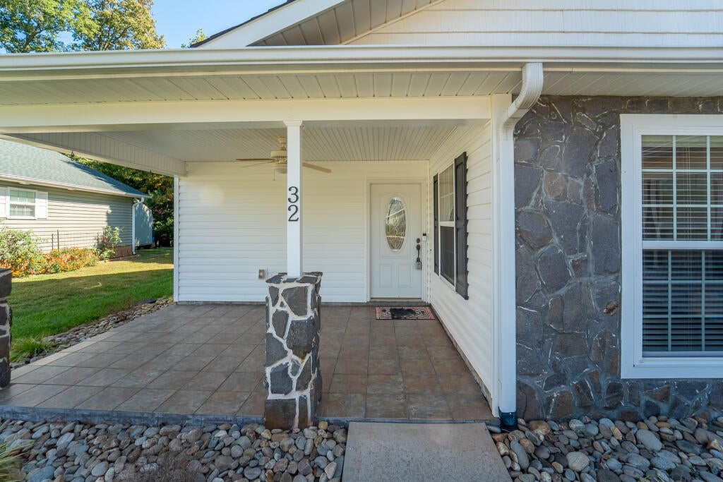 32 Coventry Circle East