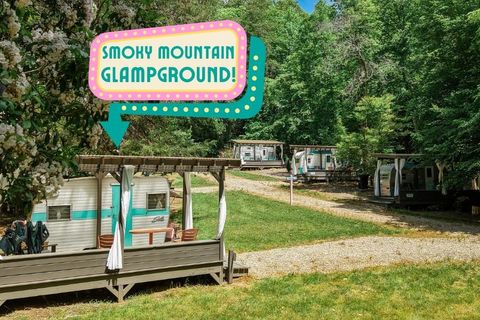 Photo of 38 Camp Ultima BLVD, Franklin, NC 28734 (MLS # 26047410)