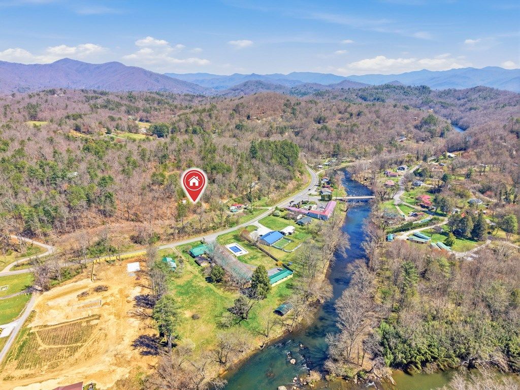 Photo of 0 Ela Rd, Bryson City, NC 28713 (MLS # 26042014)