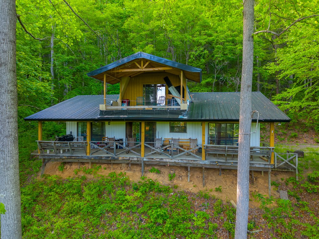 275 Mountain Laurel Drive