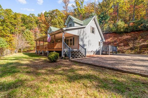 Photo of 343 Creekside Lane, Franklin, NC 28734 (MLS # 26042525) Photo of 343 Creekside Lane, Franklin, NC 28734 (MLS # 26042525)