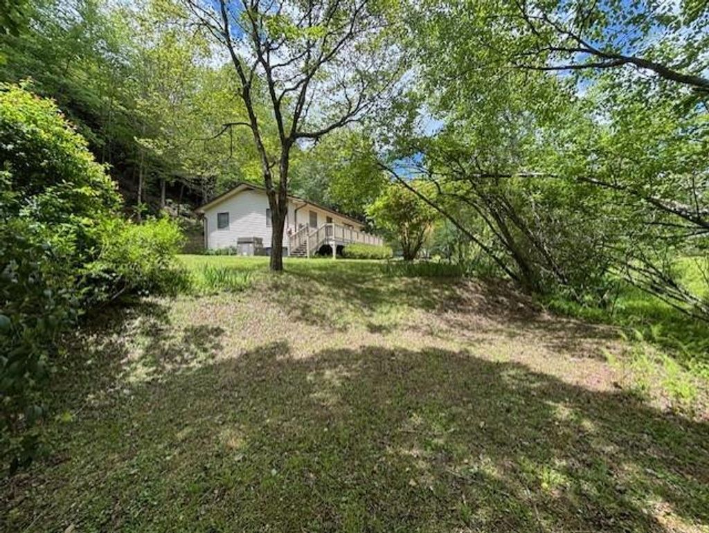 Photo of 45 Old Cove Rd, Sylva, NC 28779 (MLS # 26042170)