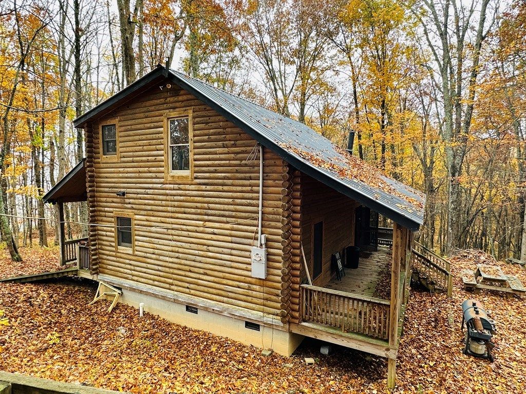 Photo of 2680 Conley Mountain Association Rd Whittier, Bryson City, NC 28789 (MLS # 26043033)