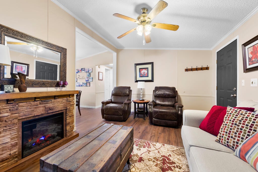 52 Delta Ln