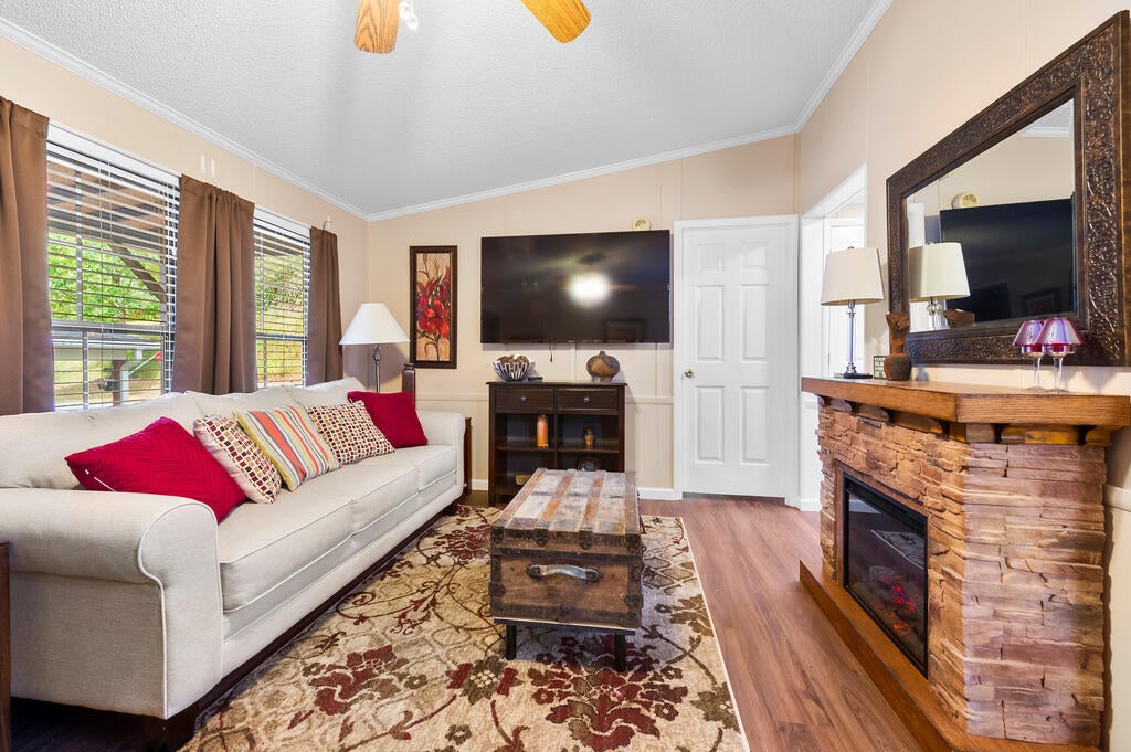 52 Delta Ln