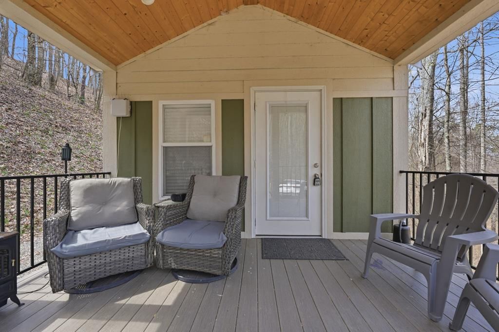 Photo of 57 Lost Arrow Ln, Whittier, NC 28789 (MLS # 26046694)