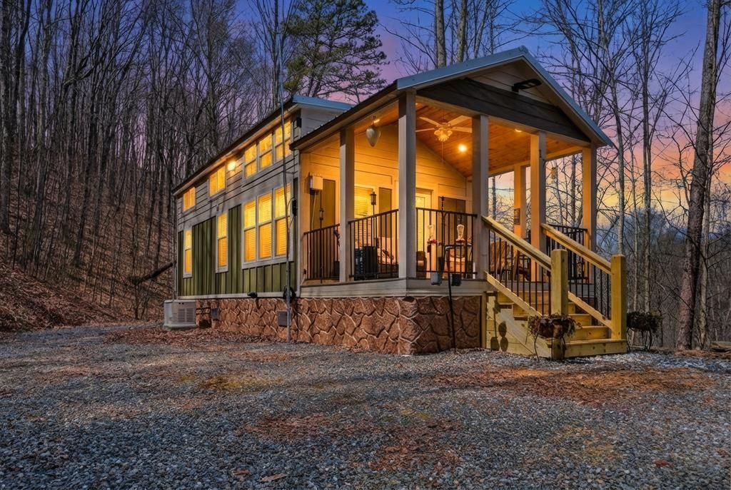 Photo of 57 Lost Arrow Ln, Whittier, NC 28789 (MLS # 26046694)