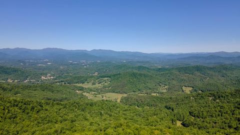Photo of 2496 Coman Rd, Franklin, NC 28734 (MLS # 26047289)