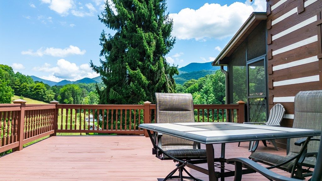 Photo of 83 Daybreak Rdg, Sylva, NC 28779 (MLS # 26041823)