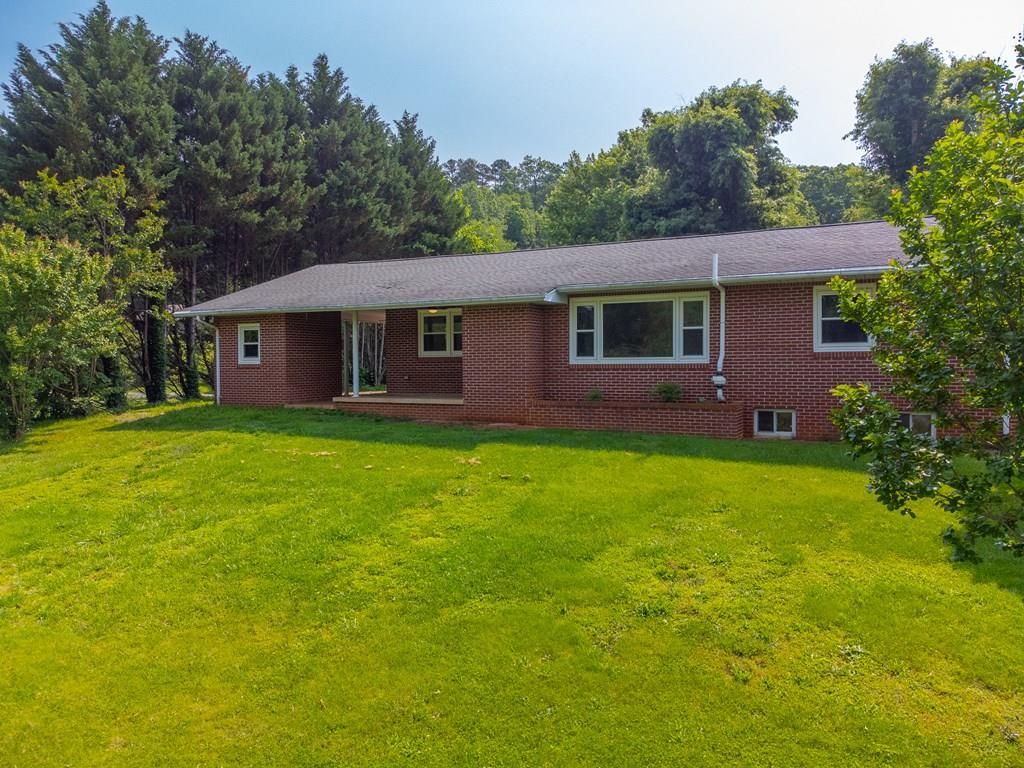 Photo of 191 Rolling Green Drive, Sylva, NC 28779 (MLS # 26041139)
