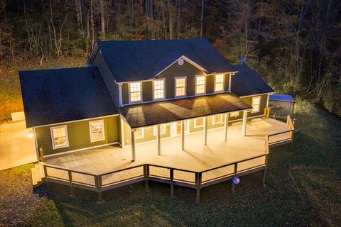 Photo of 166 Jaybird Lane, Sylva, NC 28779 (MLS # 26042685)