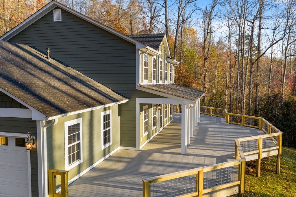 Photo of 166 Jaybird Lane, Sylva, NC 28779 (MLS # 26042685)