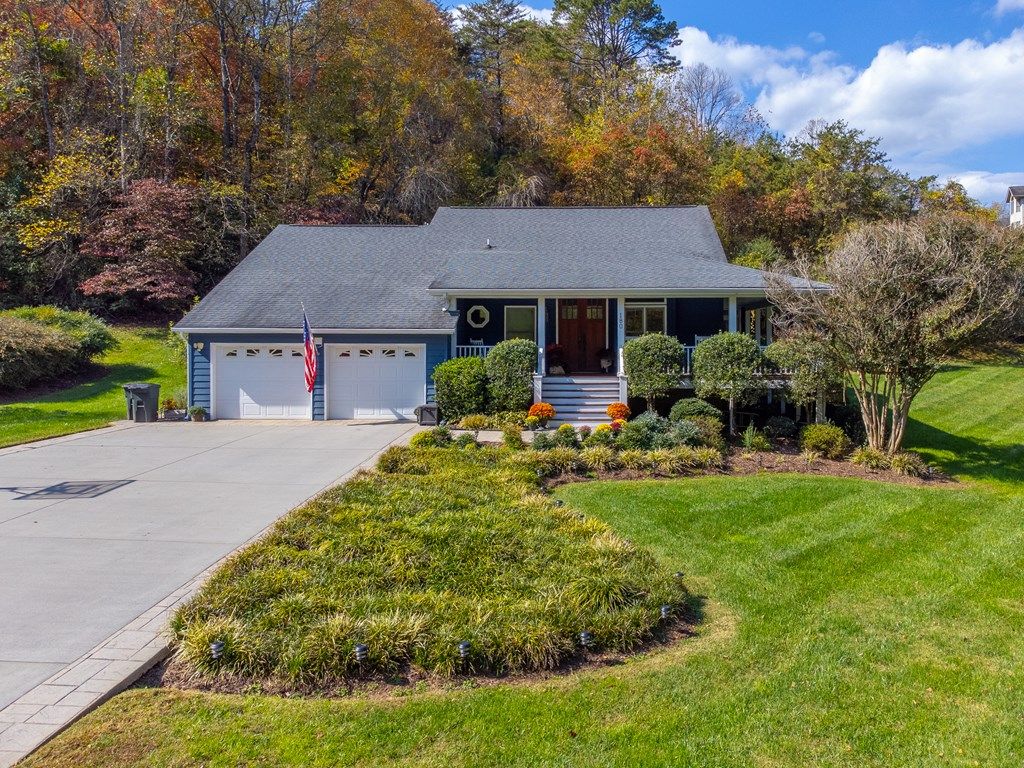 Photo of 180 Paw Paw Cv, Sylva, NC 28779 (MLS # 26042656)