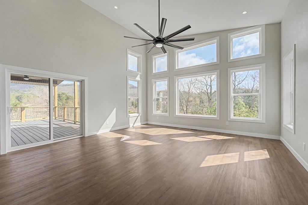 72 Mountain View Villas Rd