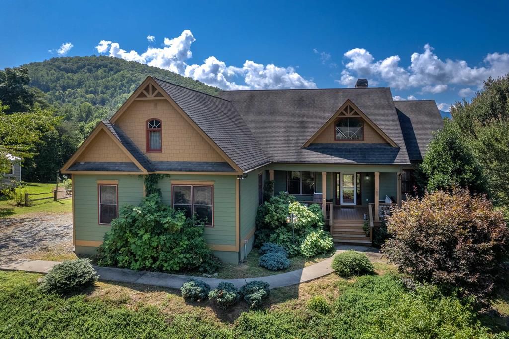 Photo of 182 Brigsy Lane, Whittier, NC 28789 (MLS # 26042416)