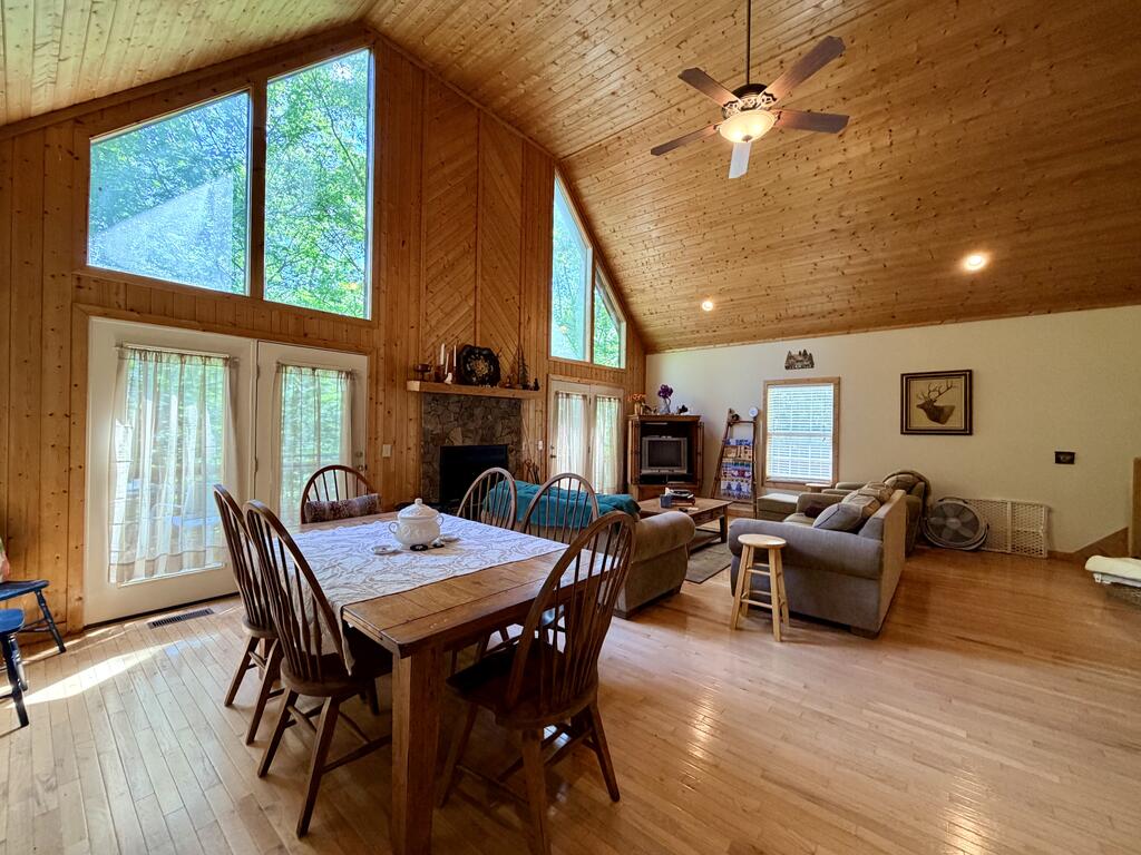 542 Brushy Fork Rd