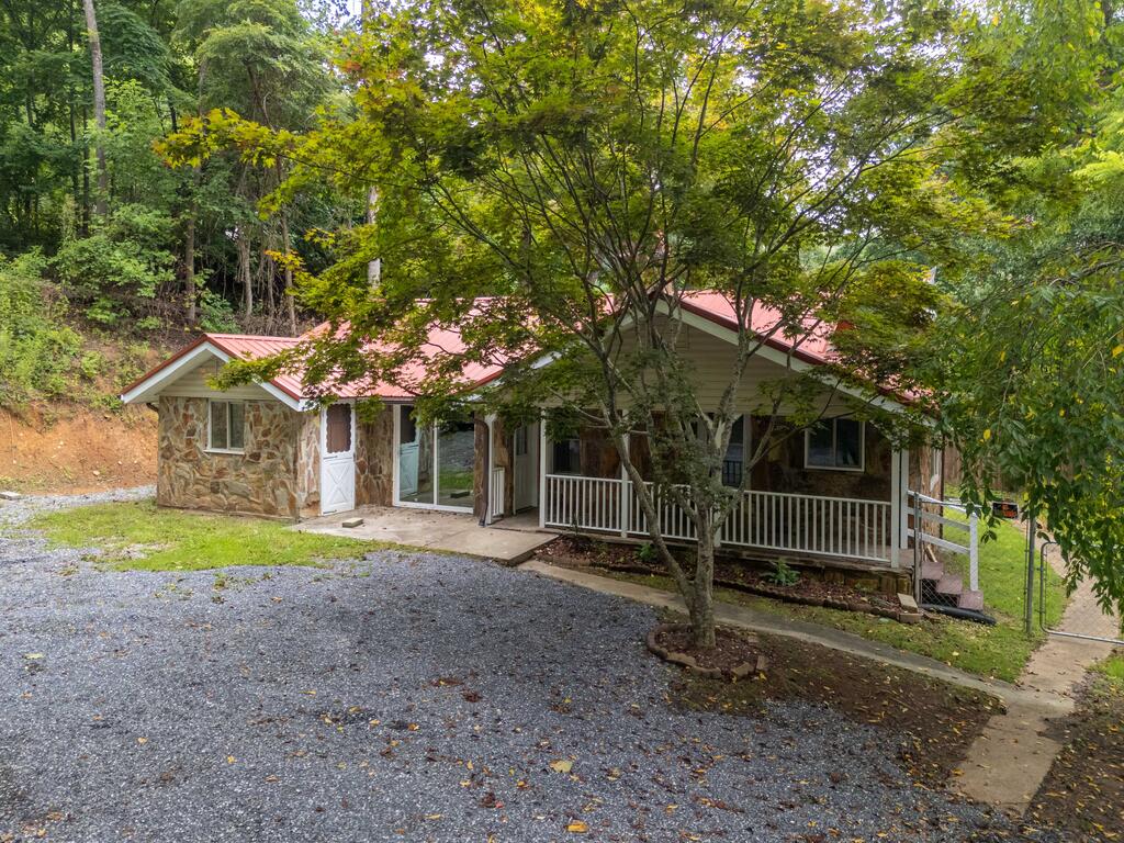 650 Sunrise Park