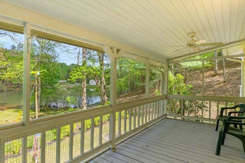 Photo of 587 Lakeside Cir, Franklin, NC 28734 (MLS # 26047065)