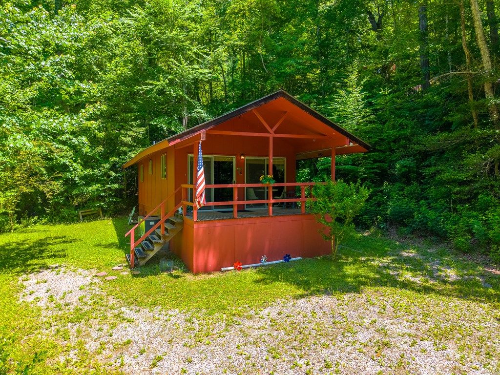 Photo of 255 Bailey Avenue, Bryson City, NC 28713 (MLS # 26047338)