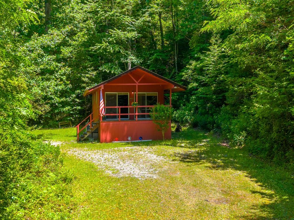 Photo of 255 Bailey Avenue, Bryson City, NC 28713 (MLS # 26047338)