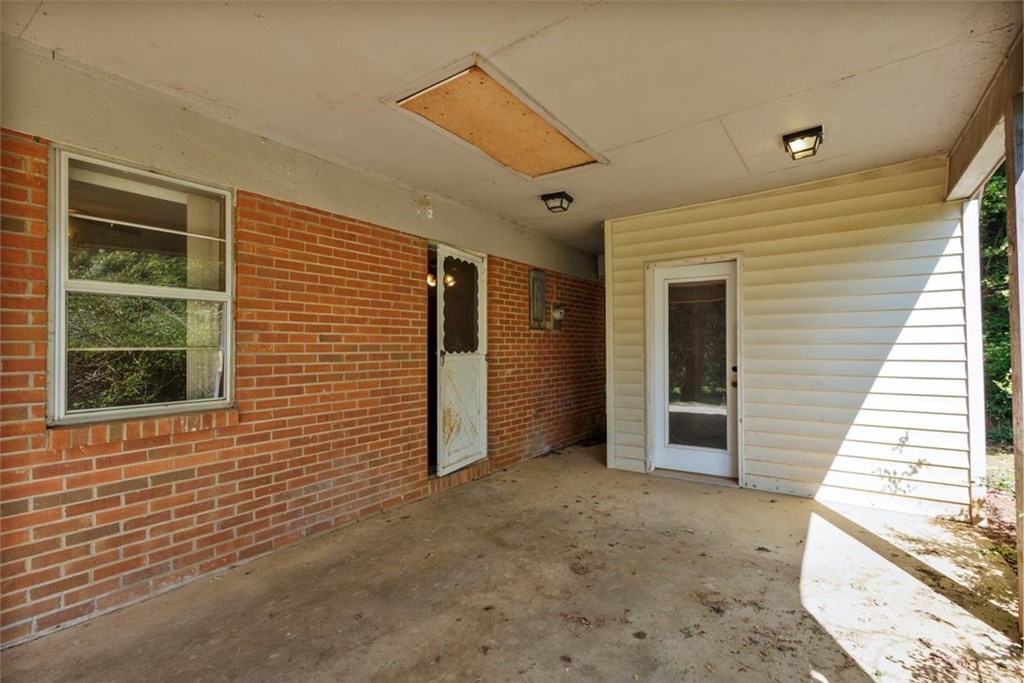 156 Old Sweetwater Rd