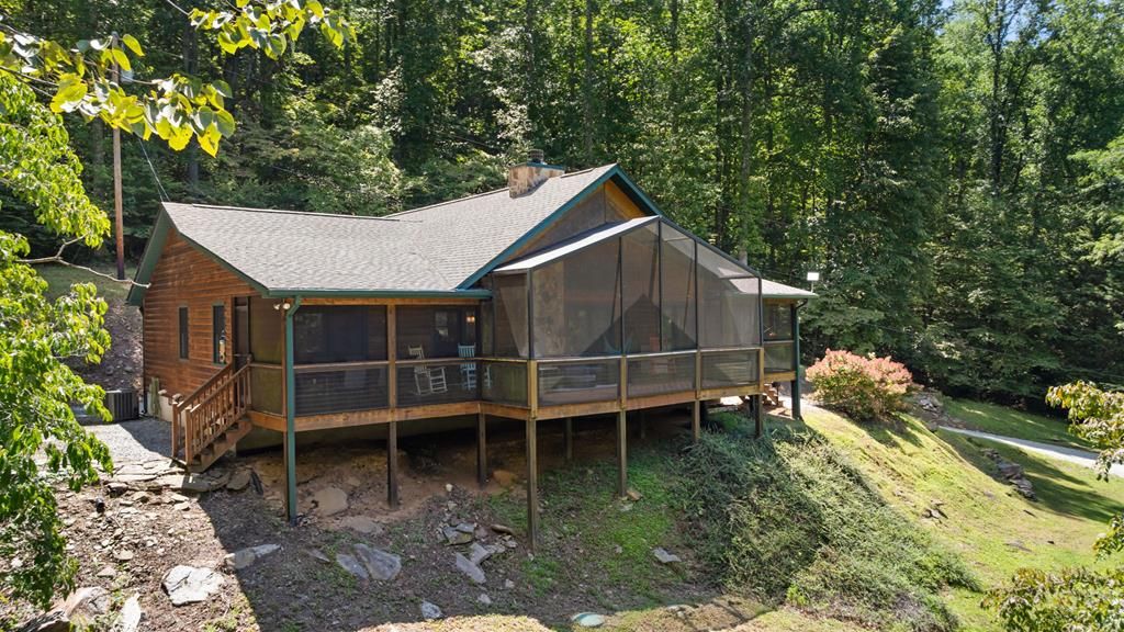 Photo of 1150 Marr Creek Rd, Bryson City, NC 28713 (MLS # 26042025)