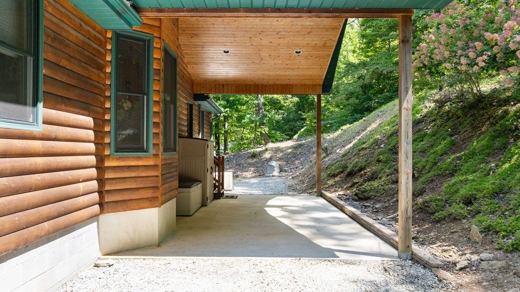 Photo of 1150 Marr Creek Rd, Bryson City, NC 28713 (MLS # 26042025)