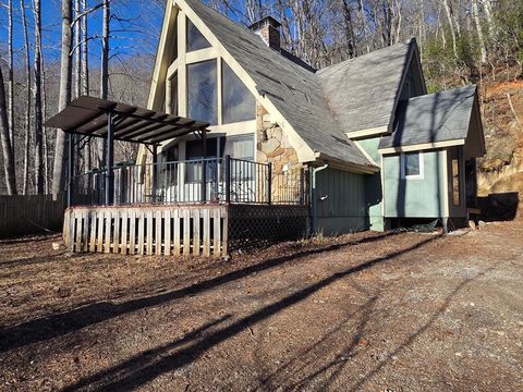 Photo of 1860 Lyle Knob Road, Franklin, NC 28734 (MLS # 26043070)