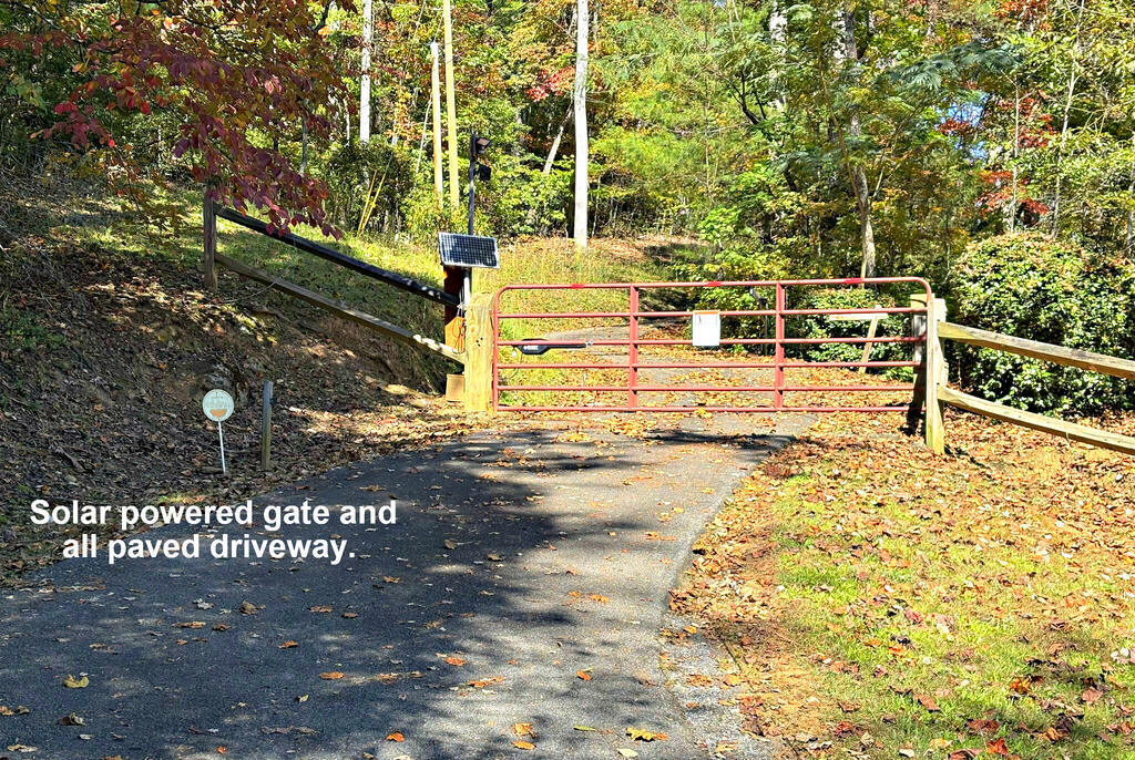 Photo of 1115 Camp Creek Rd, Whittier, NC 28789 (MLS # 26048797)