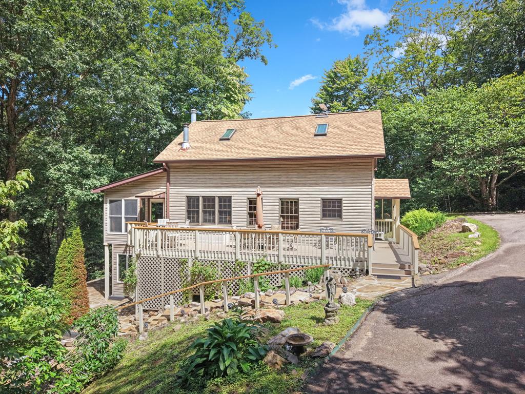 704 Henry Road