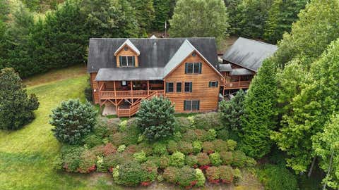 Photo for 867 Ashe Loop Rd