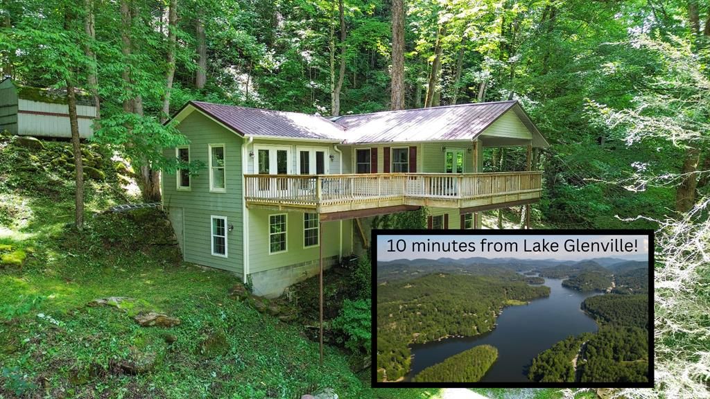 Photo of 88 Vistawilla Dr, Glenville, NC 28736 (MLS # 26047017)