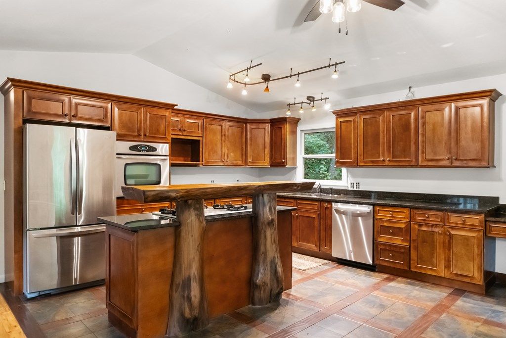 Photo of 88 Vistawilla Dr, Glenville, NC 28736 (MLS # 26047017)