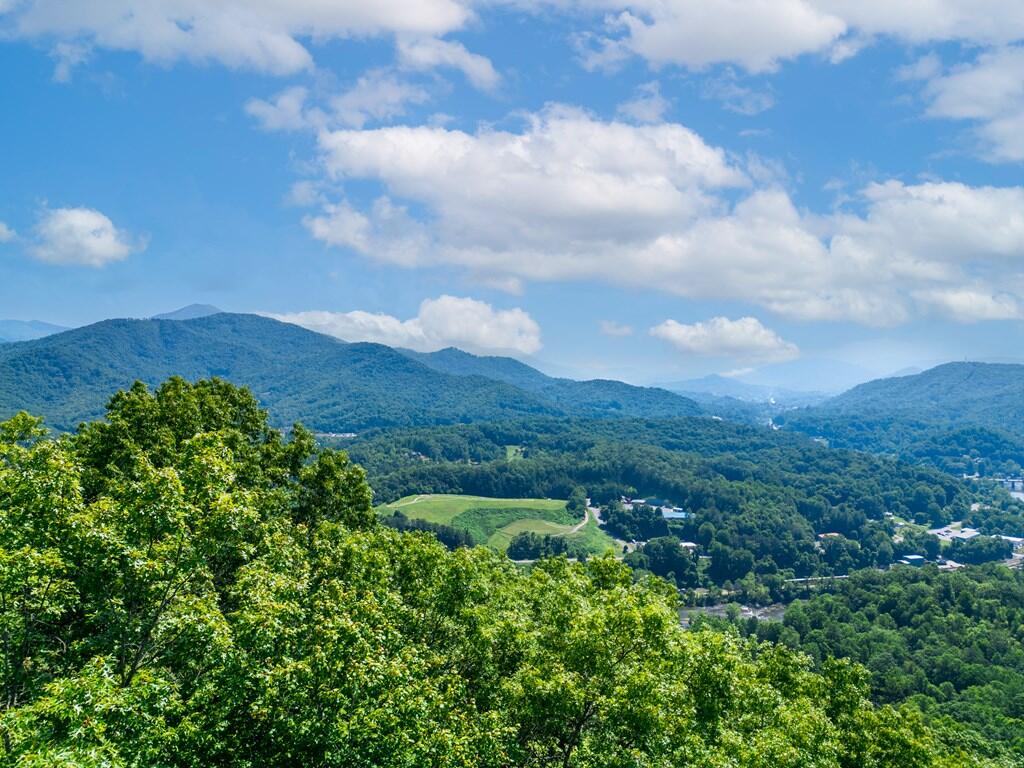 Photo of Lot 31 White Falcon Dr, Sylva, NC 28779 (MLS # 26048315)
