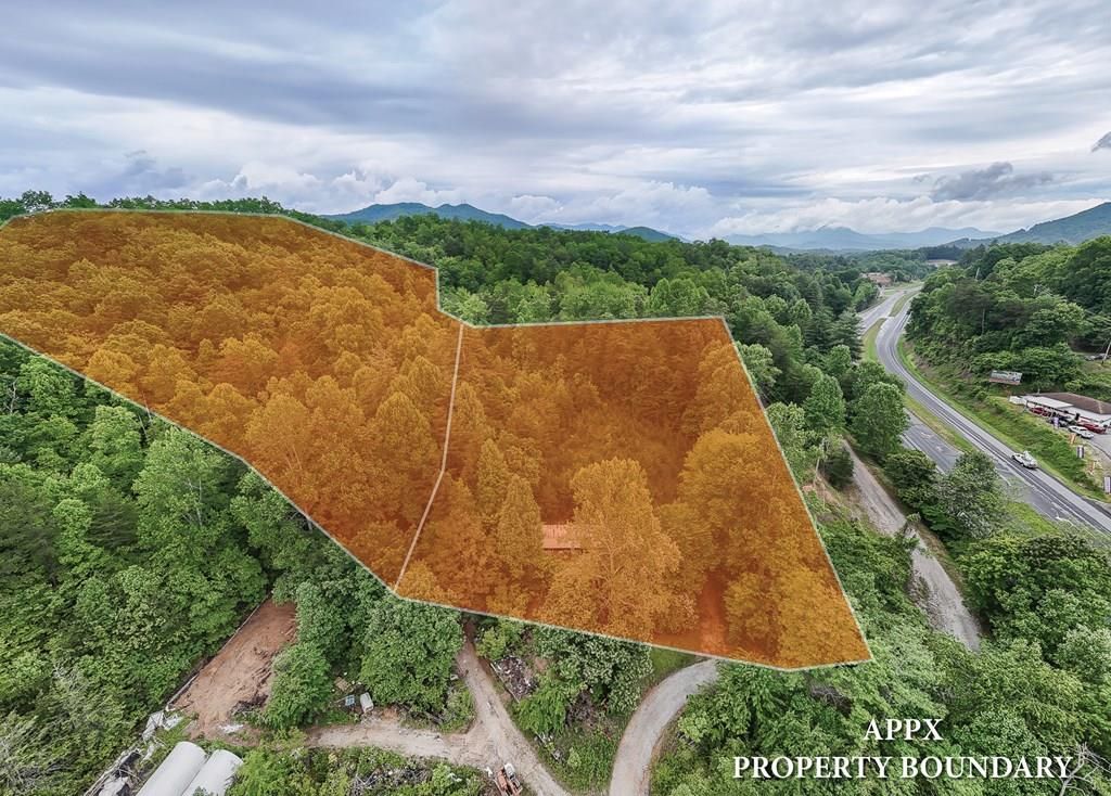 Photo of 65 Cunningham Road, Bryson City, NC 28713 (MLS # 26041007)