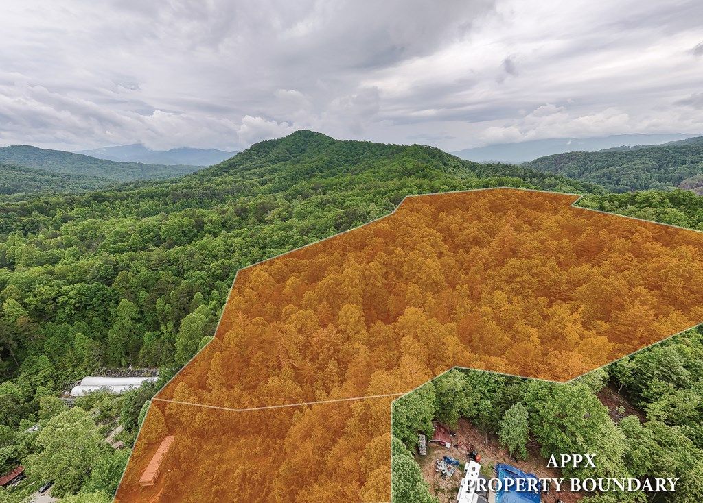 Photo of 65 Cunningham Road, Bryson City, NC 28713 (MLS # 26041007)