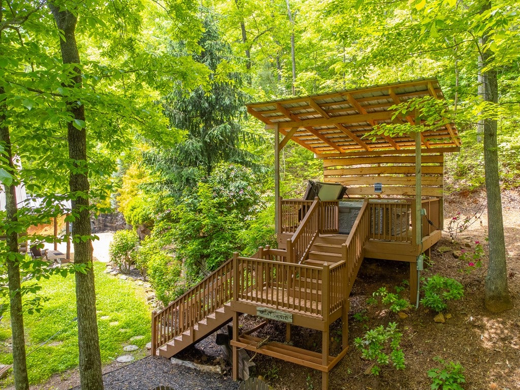 104 Beasley Mine Rd