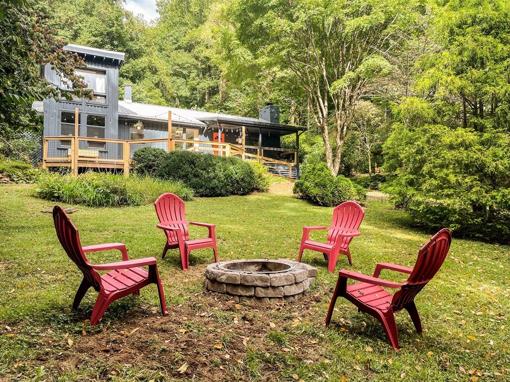 Photo of 354 Bart Cove Rd, Sylva, NC 28787 (MLS # 26042411)